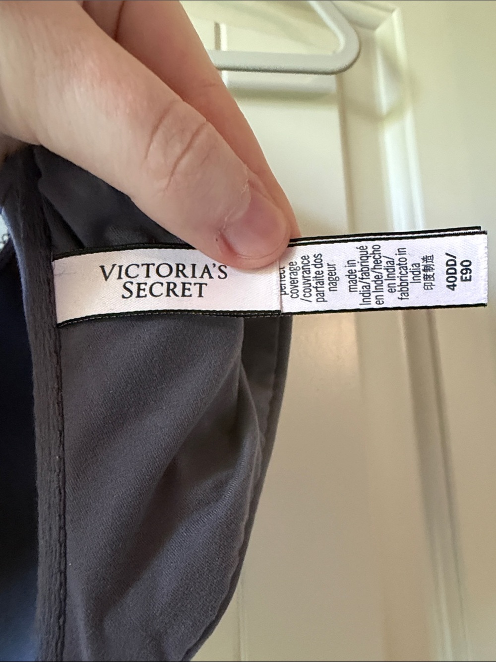 Victoria Secret Perfect Coverage Bra 40DD - Picture 4 of 4